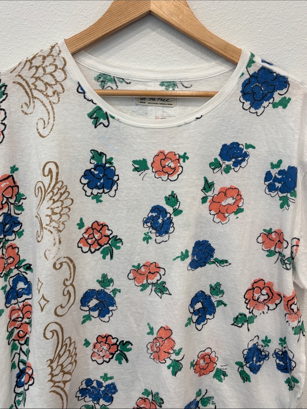 Free People We The Free Women’s White Floral Short-Sleeve Tee Size M - Picture 3 of 8